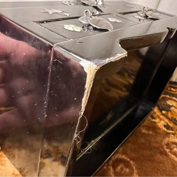 Beautiful Asian Black Laquer & Mother of Pearl Jewelry Box w/ Cherry Blossoms - Picture 12 of 16